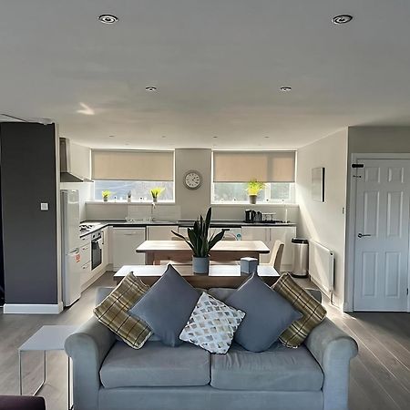 Spacious 2 Bed Ribble Valley Apartment Blackburn  Buitenkant foto